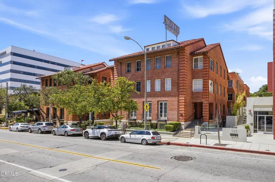 139 S Los Robles Avenue #205, Pasadena, CA 91101 - #2