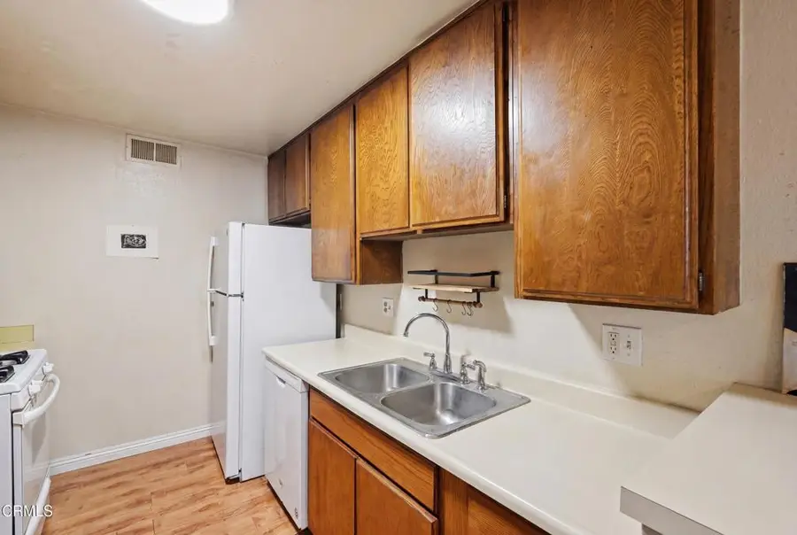 12940 Riverside Drive #106, Sherman Oaks, CA 91423 - #3
