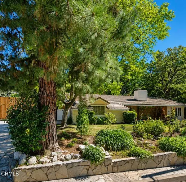 1090 Busch Garden Court, Pasadena, CA 91105