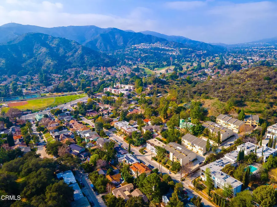 3 Vista Del Verde Drive, Glendale, CA 91208 - #3