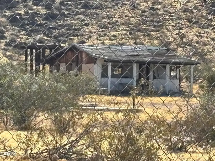 11726 Jasper Avenue, Lucerne Valley, CA 92356 - #2