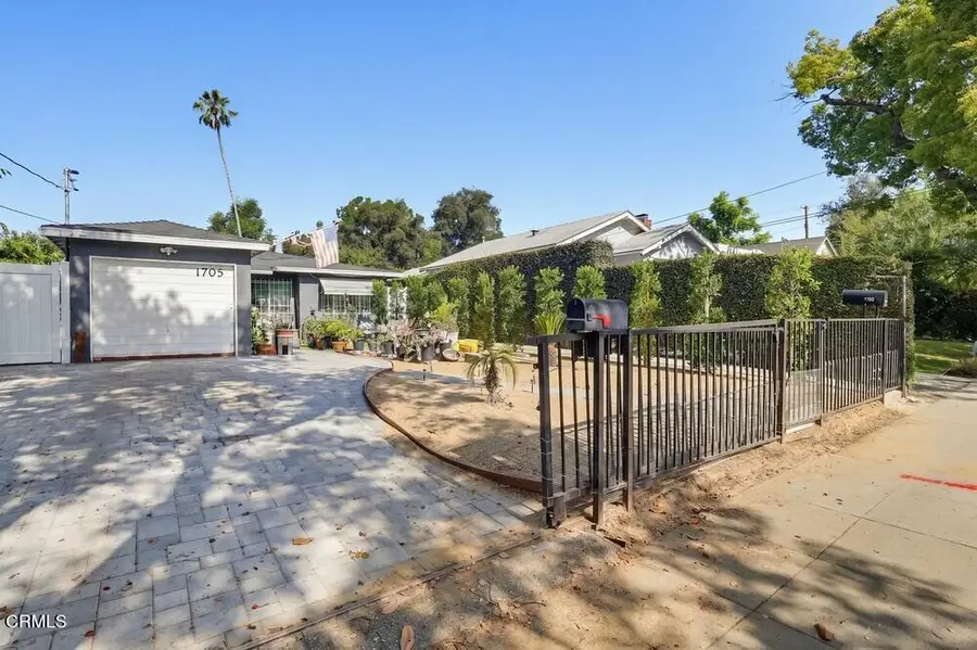 1705 N Madison Avenue, Pasadena, CA 91104 - #3