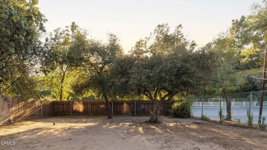 9900 Sunland Boulevard, Sunland, CA 91040 - #3