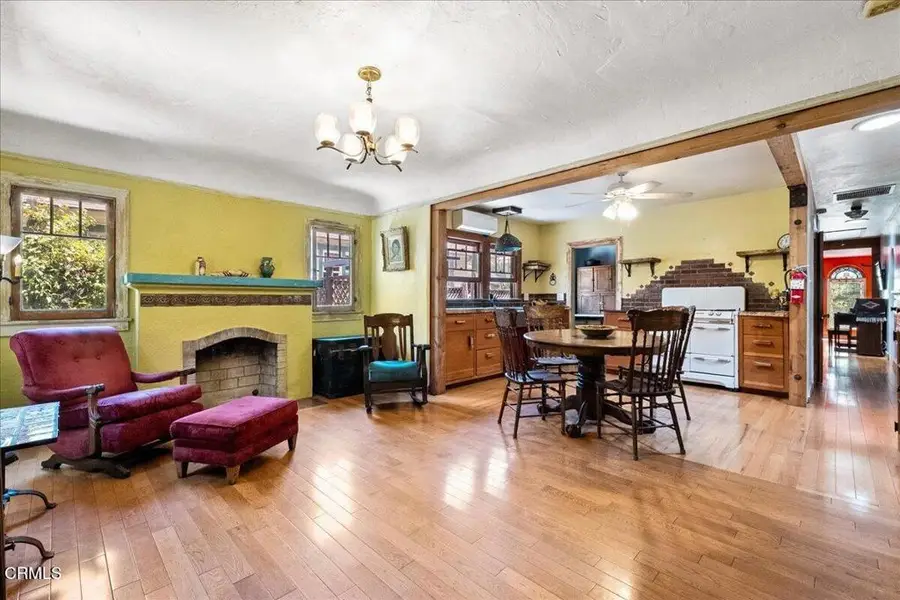 588 N Chester Avenue, Pasadena, CA 91106 - #3