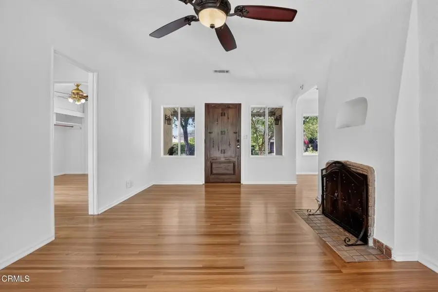 842 E Glenoaks Boulevard, Glendale, CA 91207 - #2