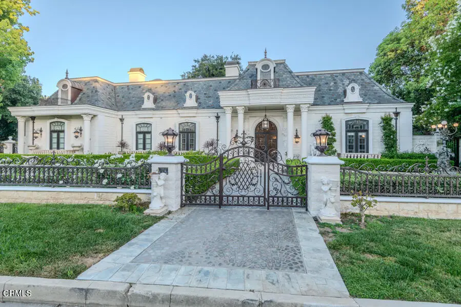 567 Meadow Grove Street, La Canada Flintridge, CA 91011 - #2