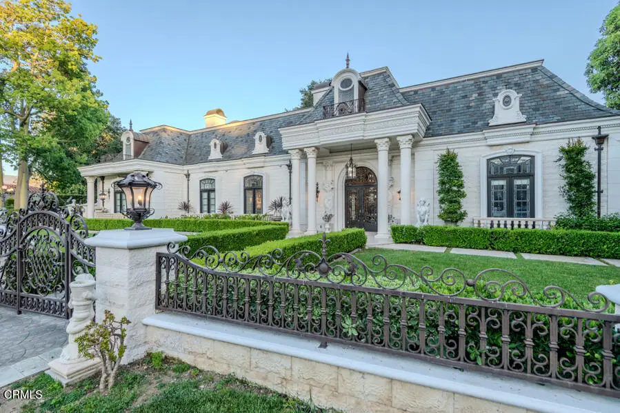567 Meadow Grove Street, La Canada Flintridge, CA 91011 - #3