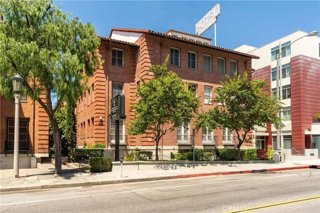139 S Los Robles Avenue #205, Pasadena, CA 91101 - Image #1