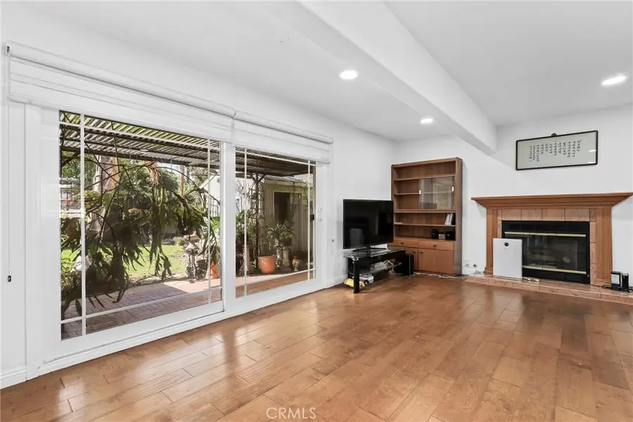 9945 Gaviota Avenue, North Hills, CA 91343 - Image #3