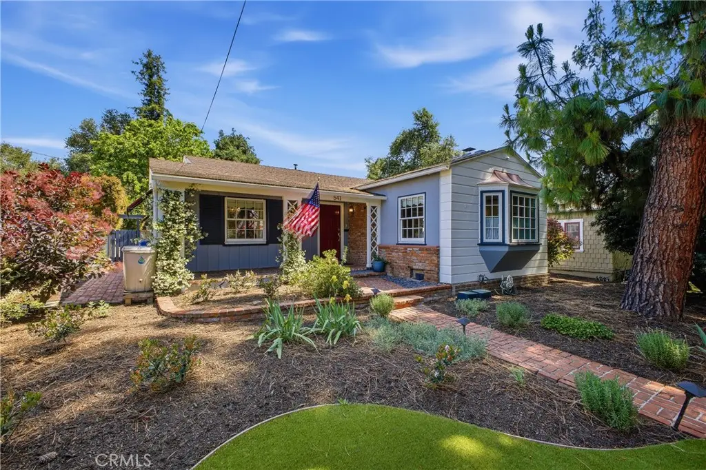 541 E Woodbury, Altadena, CA 91001 - #1