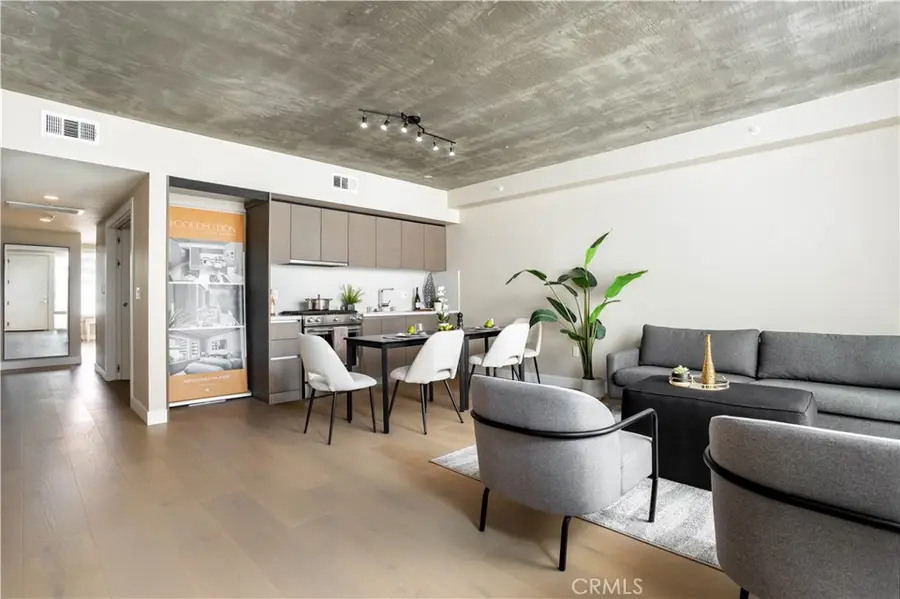 380 Cordova Street #402, Pasadena, CA 91101 - #2