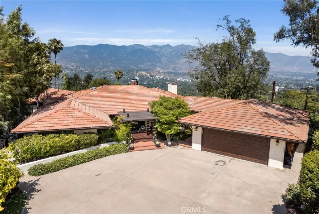 3854 Hampstead, La Canada Flintridge, CA 91011 - #1