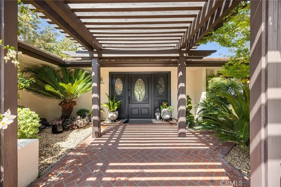3854 Hampstead, La Canada Flintridge, CA 91011 - #3