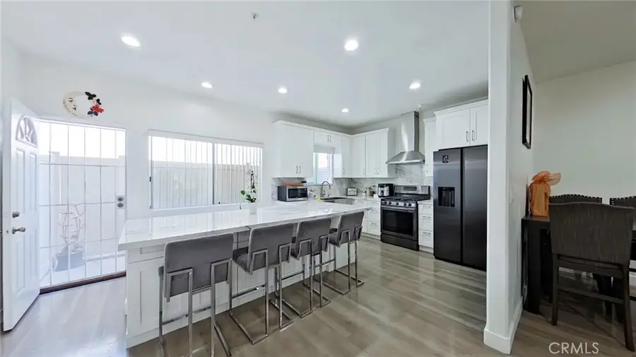 18347 Saticoy #6, Reseda, CA 91335 - #2