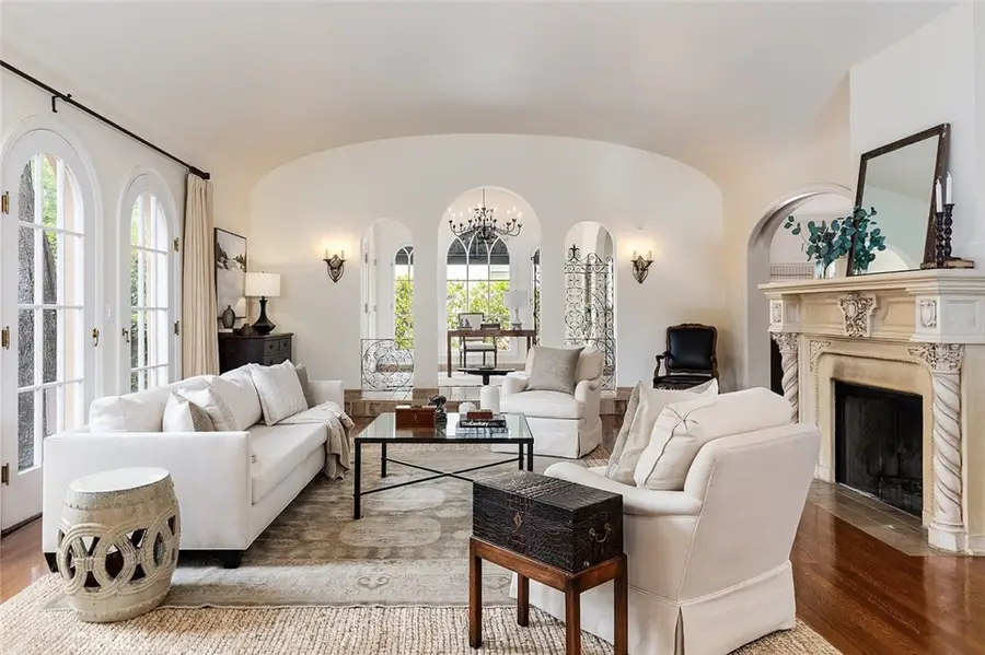 570 E Glenarm Street, Pasadena, CA 91106 - #3