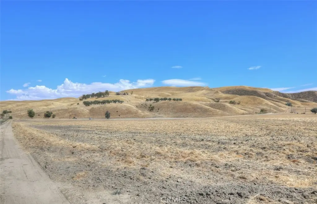 36 San Juan Road, Shandon, CA 93461 - Image #1