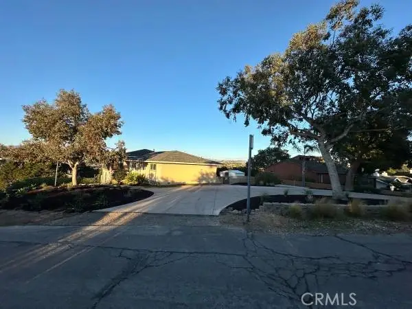 1566 Hillcrest, Arroyo Grande, CA 93420 - Image #3