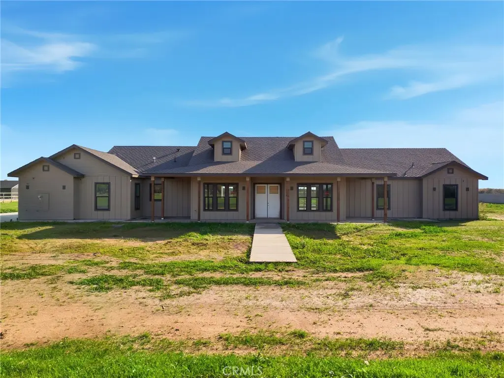 605 S Anderson B Drive, Exeter, CA 93221 - Image #1