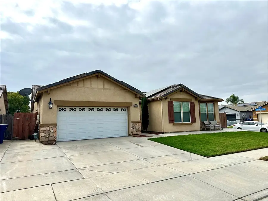 2605 Hoyt Avenue, Tulare, CA 93274 - Image #2