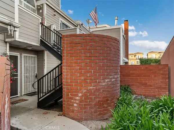 2403 Country, Santa Maria, CA 93455