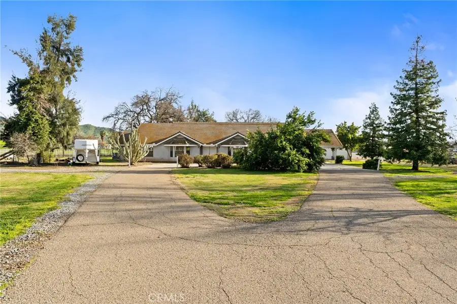 39500 Millwood #C, Woodlake, CA 93286 - #2