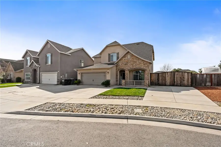 2327 N Elm, Visalia, CA 93291 - #3