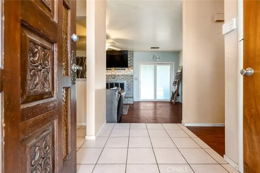 916 E Royal Ann, Tulare, CA 93274 - #2