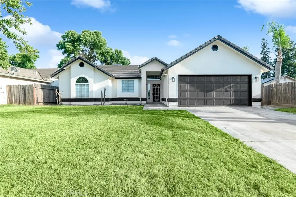1509 E Vine Court, Visalia, CA 93292 - #1