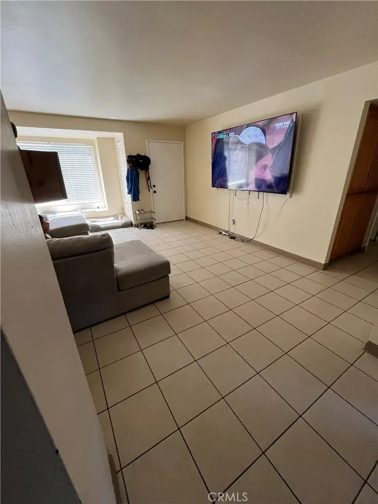 6011 Hill Dale, Bakersfield, CA 93306 - #3