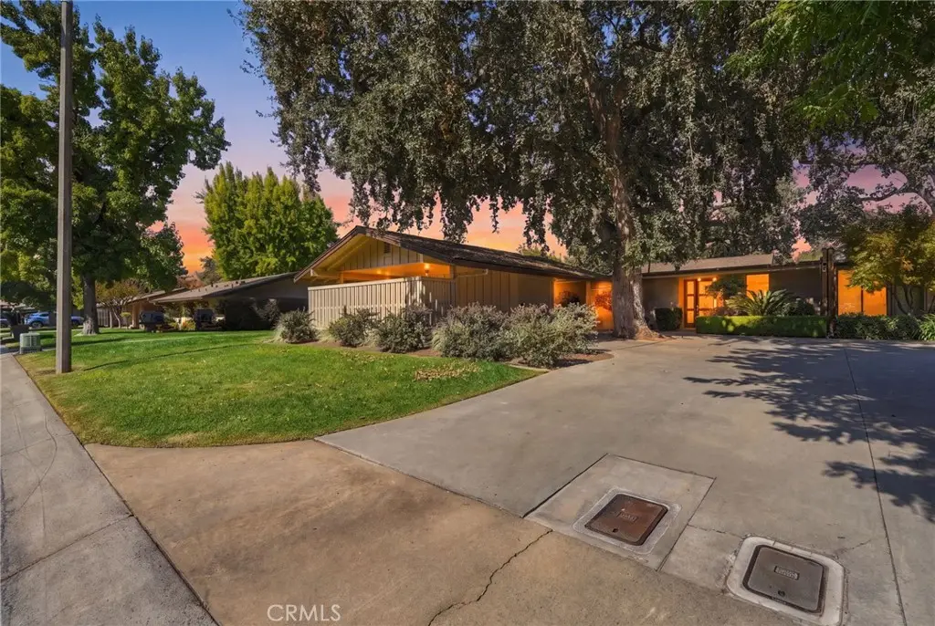 2846 W Border Links Drive, Visalia, CA 93291 - #1