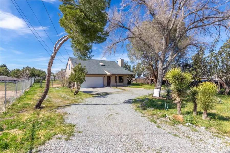 8878 Sabina, Hesperia, CA 92345 - #3