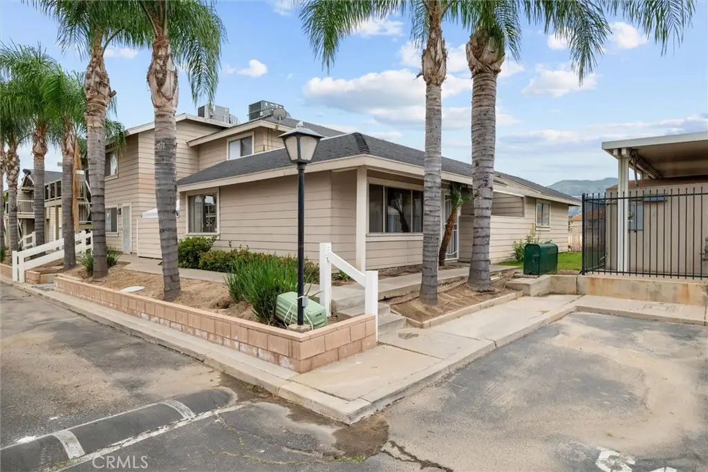 655 Walnut, Lake Elsinore, CA 92530 - #1