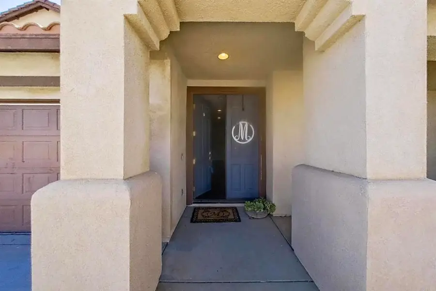 6048 Oak Fence Lane, Lancaster, CA 93536 - Image #2