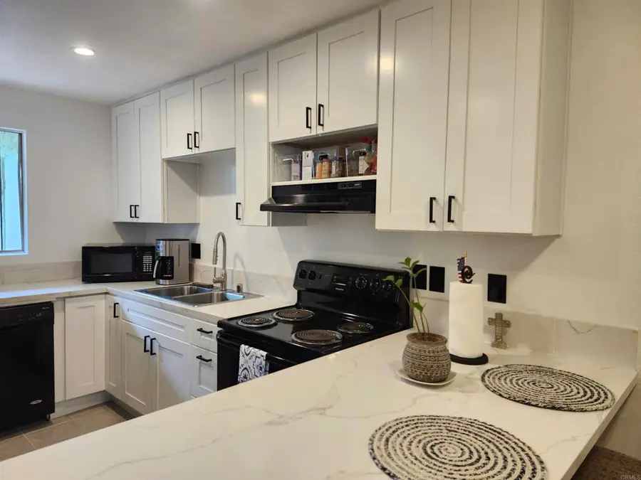 170 E Street #D5, Chula Vista, CA 91910 - Image #2