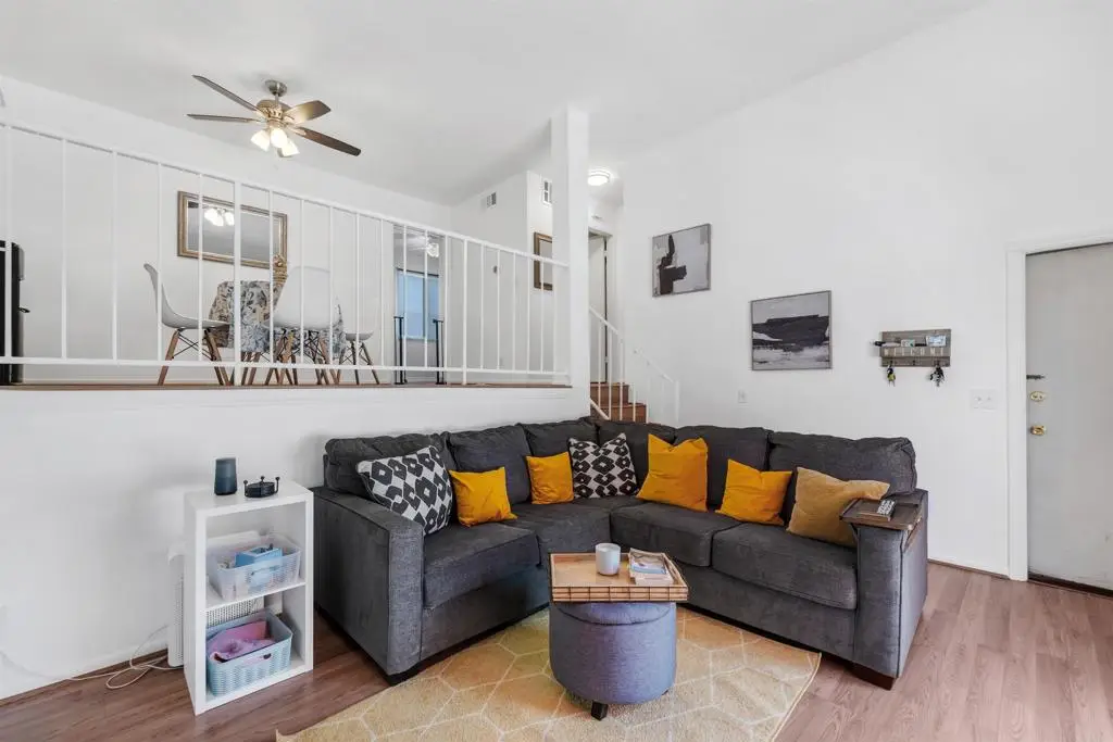 14293 Foothill Blvd #19, Sylmar, CA 91342 - Image #1