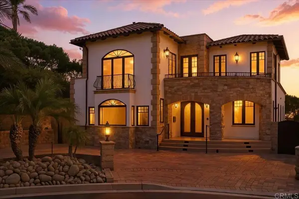 1045 Van Nuys Street, San Diego, CA 92109