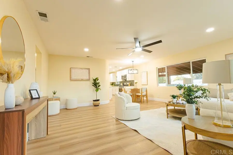 944 W 5th Avenue, Escondido, CA 92025 - Image #2