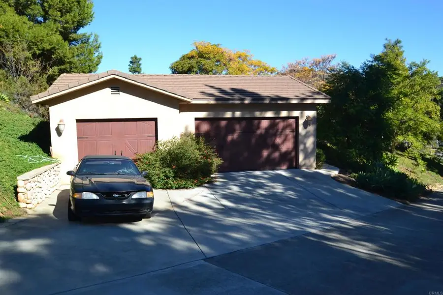 10044 Silver Creek Ln, El Cajon, CA 92021 - Image #3