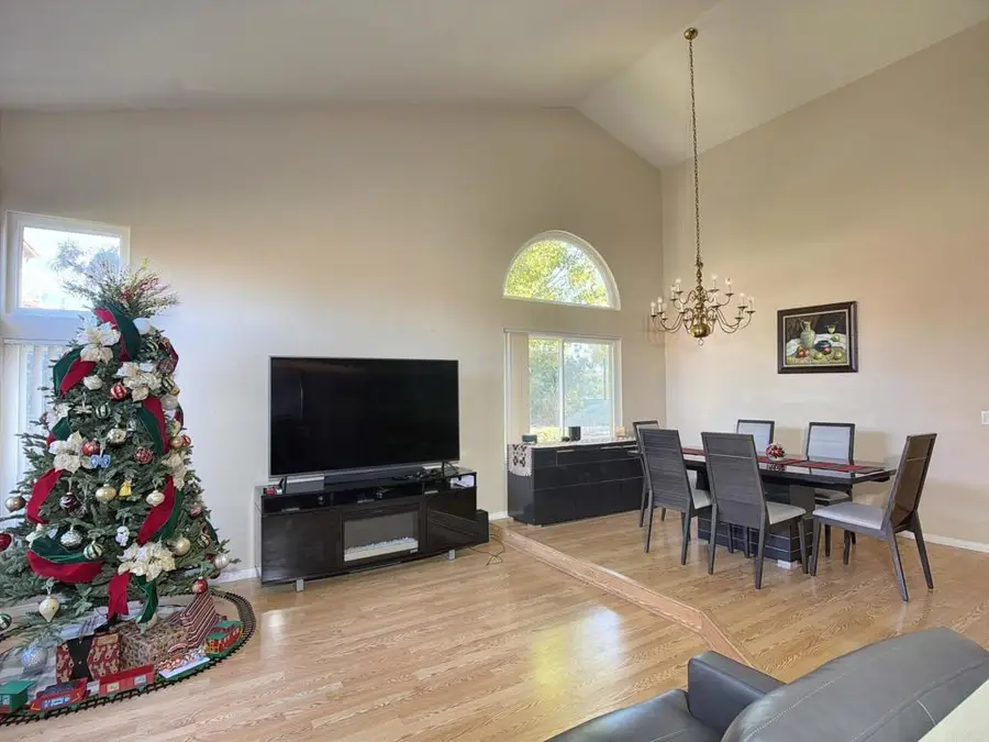 11525 Eaglesview Court, San Diego, CA 92127 - Image #3