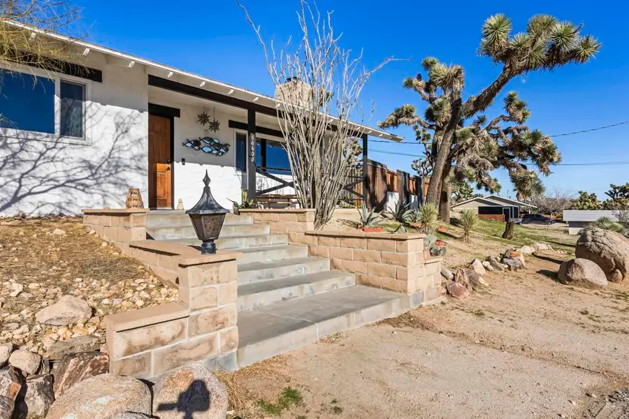 56608 Sunnyslope Dr, Yucca Valley, CA 92284 - #2