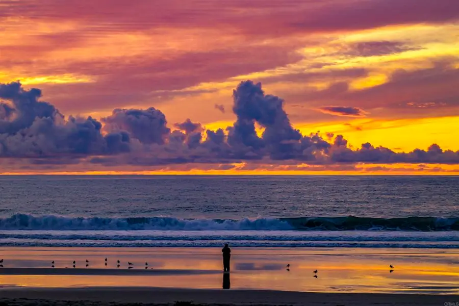 725 Redondo Court #27, San Diego, CA 92109 - #3