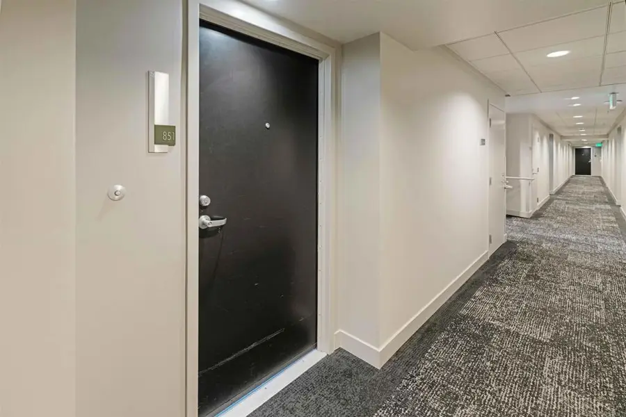 425 W Beech Street #851, San Diego, CA 92101 - Image #2