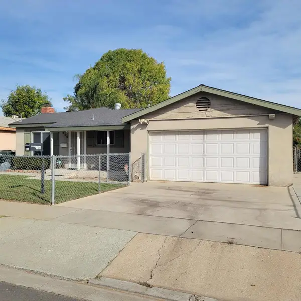 940 Daisy Street, Escondido, CA 92027