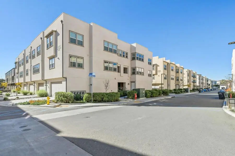 5381 Calle Rockfish #63, San Diego, CA 92154 - #2