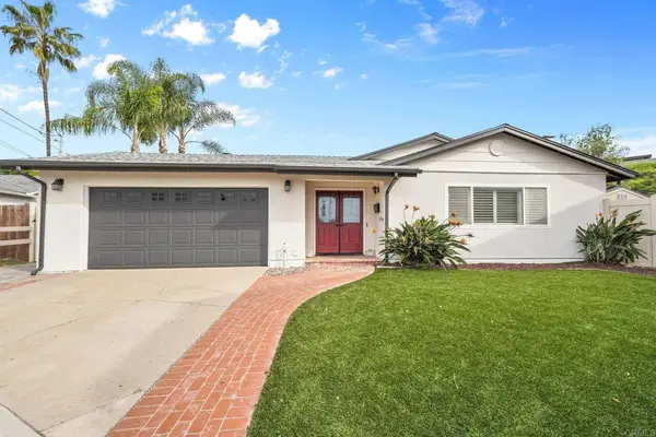 8738 Lake Athabaska Way, San Diego, CA 92119