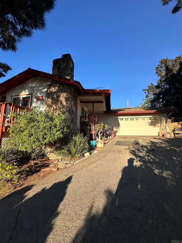 2430 Sunflower Ter, Vista, CA 92083 - Image #3