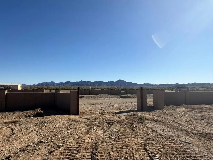 2669 Rio Hacienda Way, Palo Verde, CA 92266 - #3