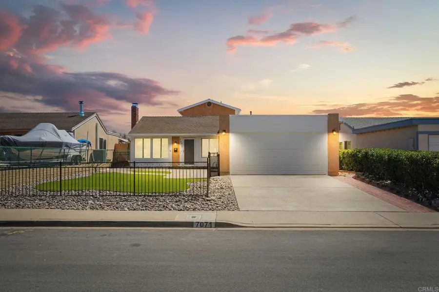 7071 Barker Way, San Diego, CA 92119 - #2