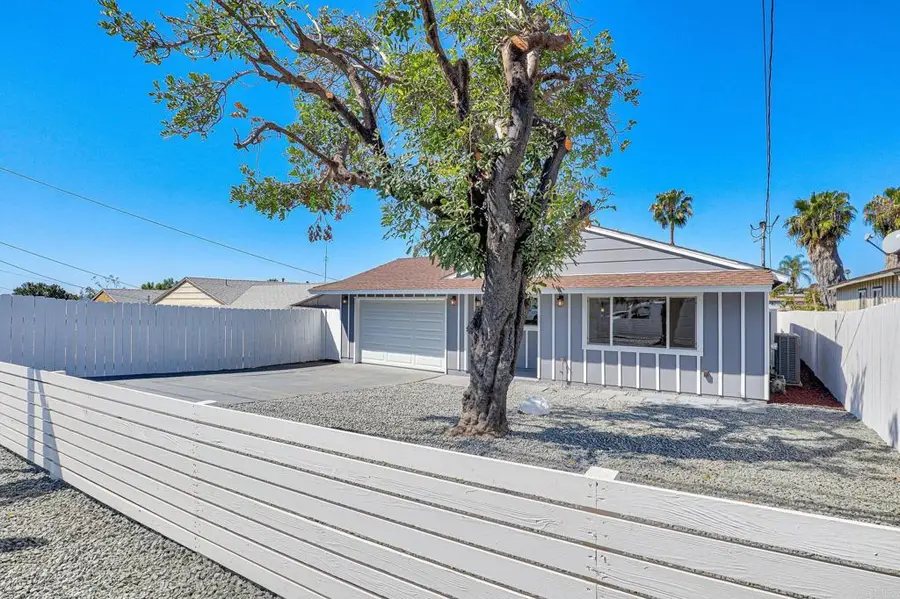 952 Galapago St, Spring Valley, CA 91977 - #3