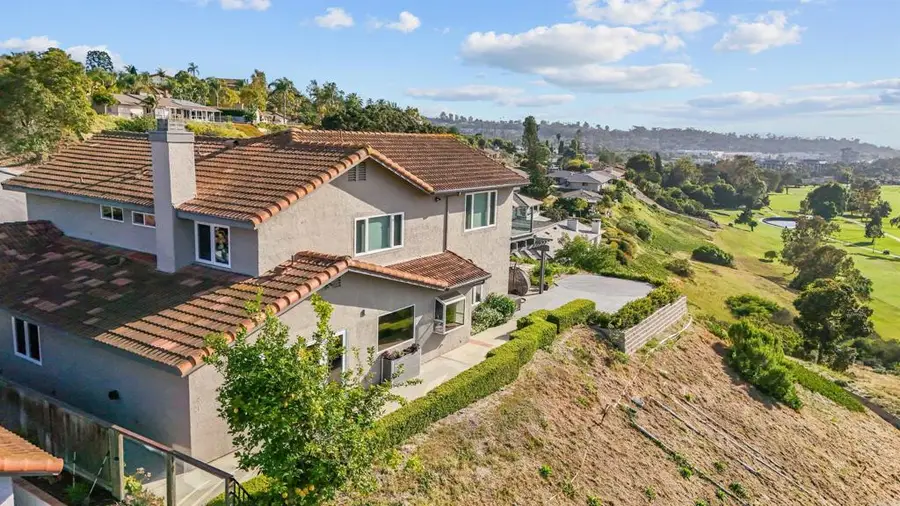 2304 Back Nine Street, Oceanside, CA 92056 - #3